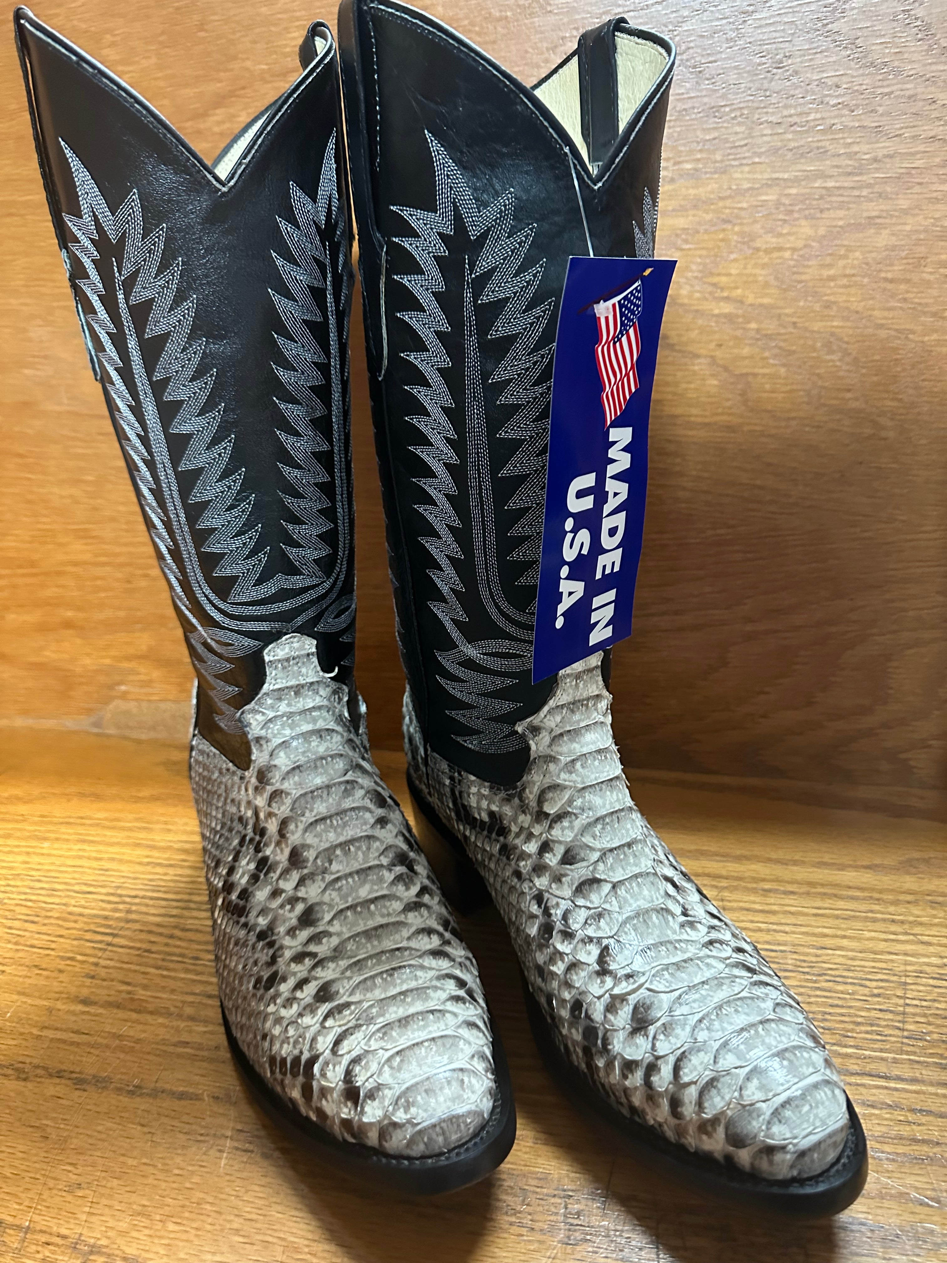 COWTOWN BOOT NATURAL BLACK WHITE SNAKE BOOT